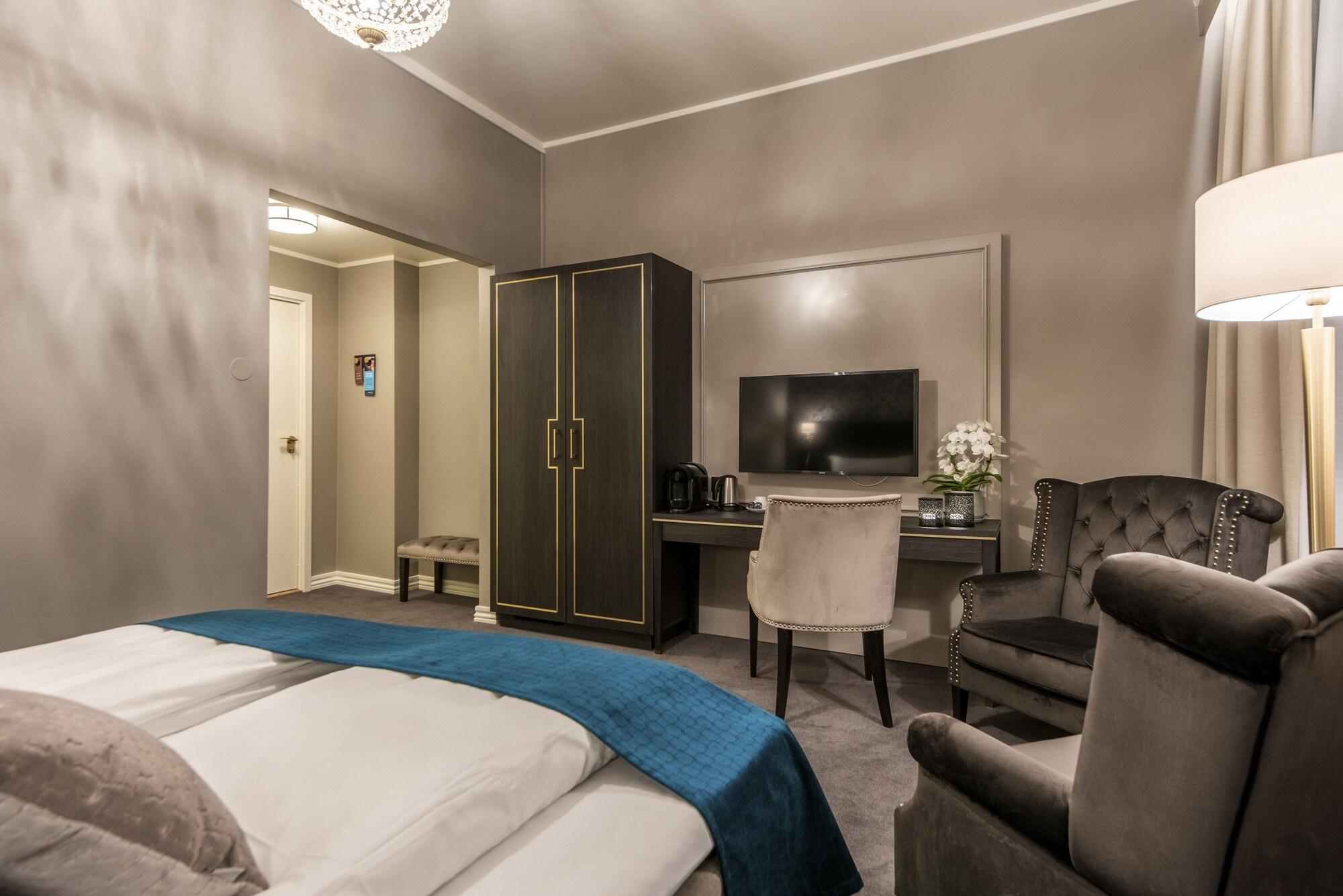 Home Hotel Grand Gjovik Exterior photo